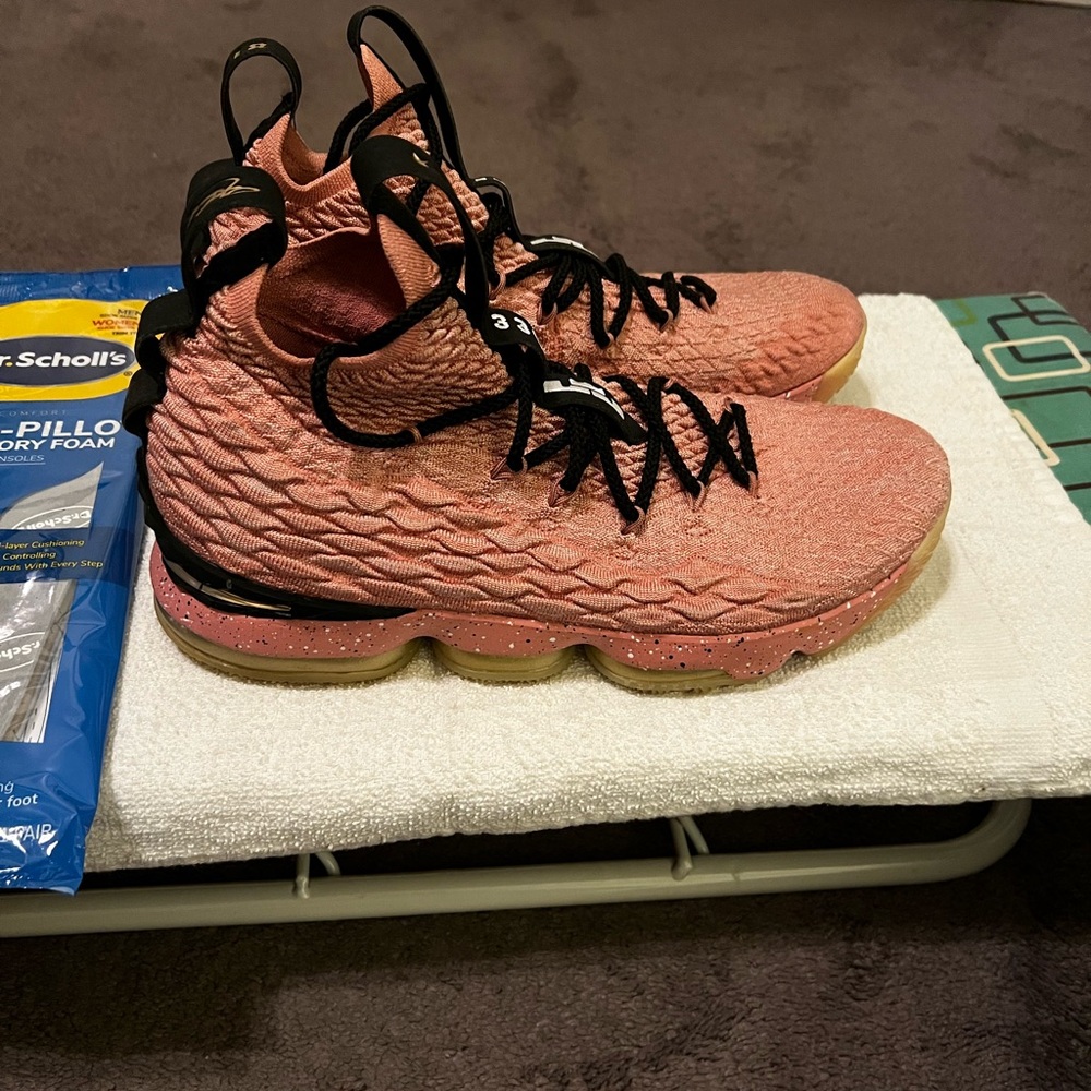 Nike LeBron 15 Rust Pink. Size 11.5. Preowned - Picture 3 of 7